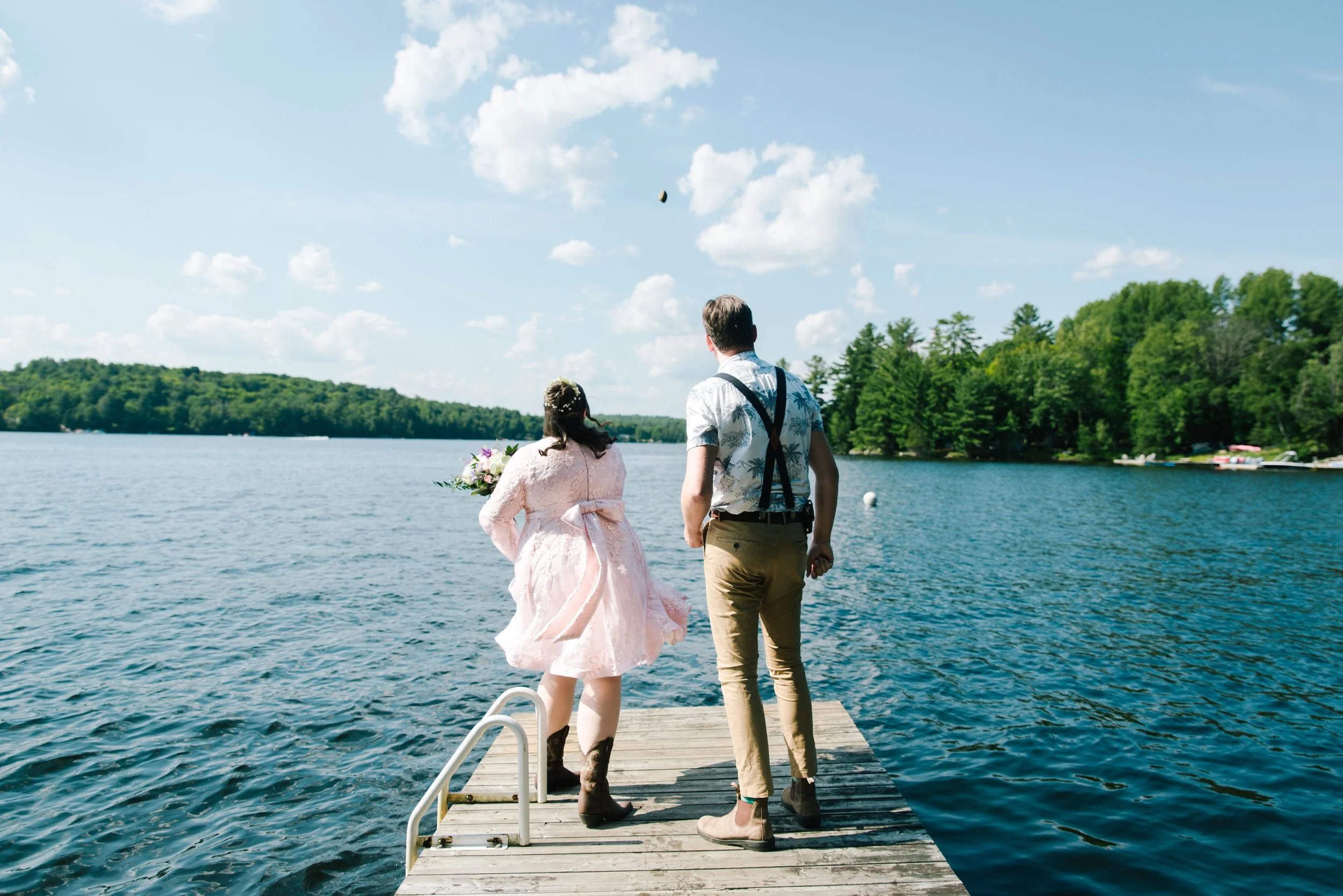 Kate &amp; Jesse’s Intimate Cottage Wedding on Lake Kash