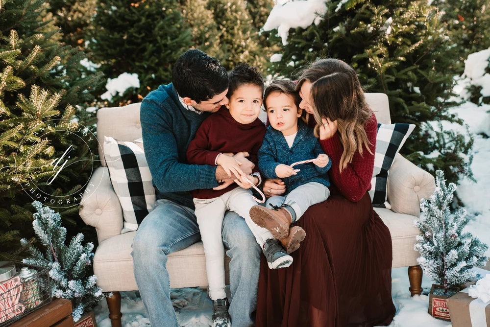 christmas photo booth ideas sitting area