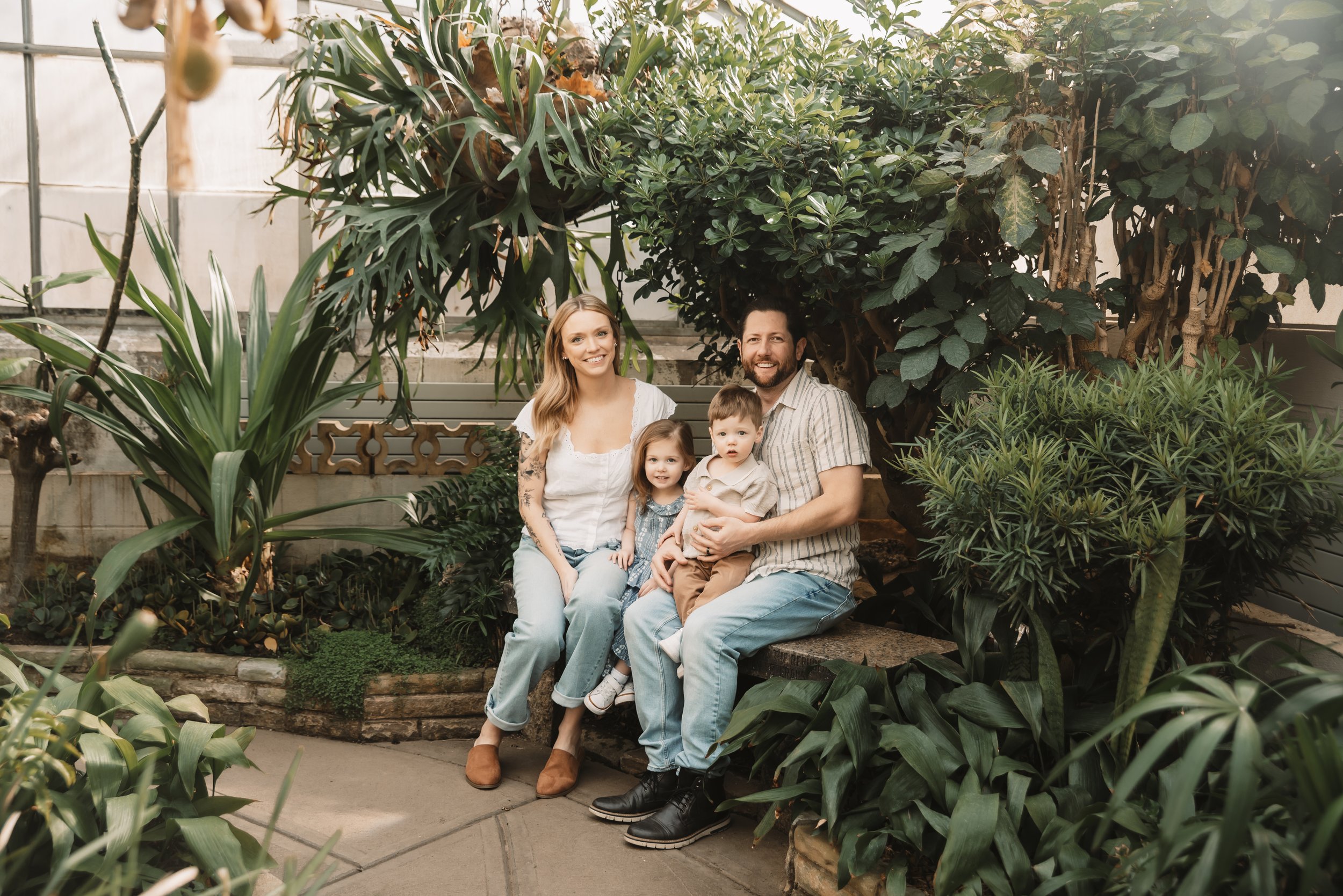 Spring Mini Sessions at Rockefeller Greenhouse | Cleveland, Ohio