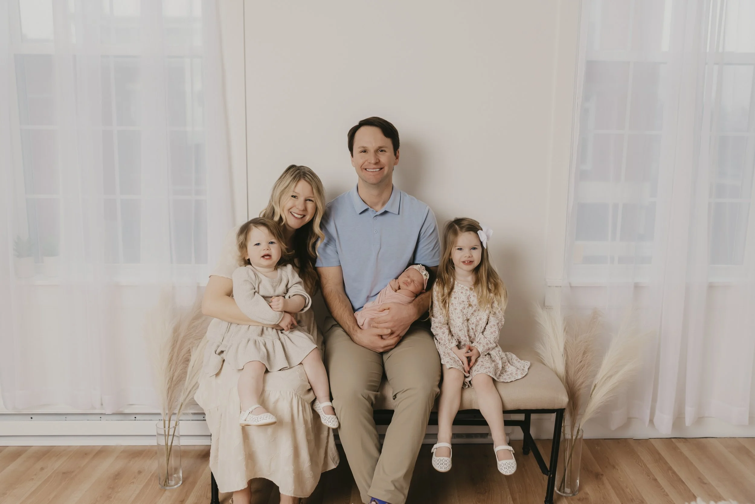 What to Wear to Your Newborn Photography Session | Cleveland Newborn Photographer Guide