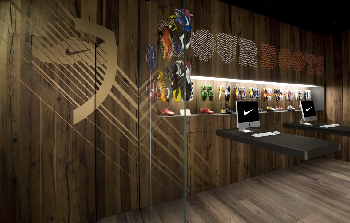 NIKEBOOTROOM_6.jpg