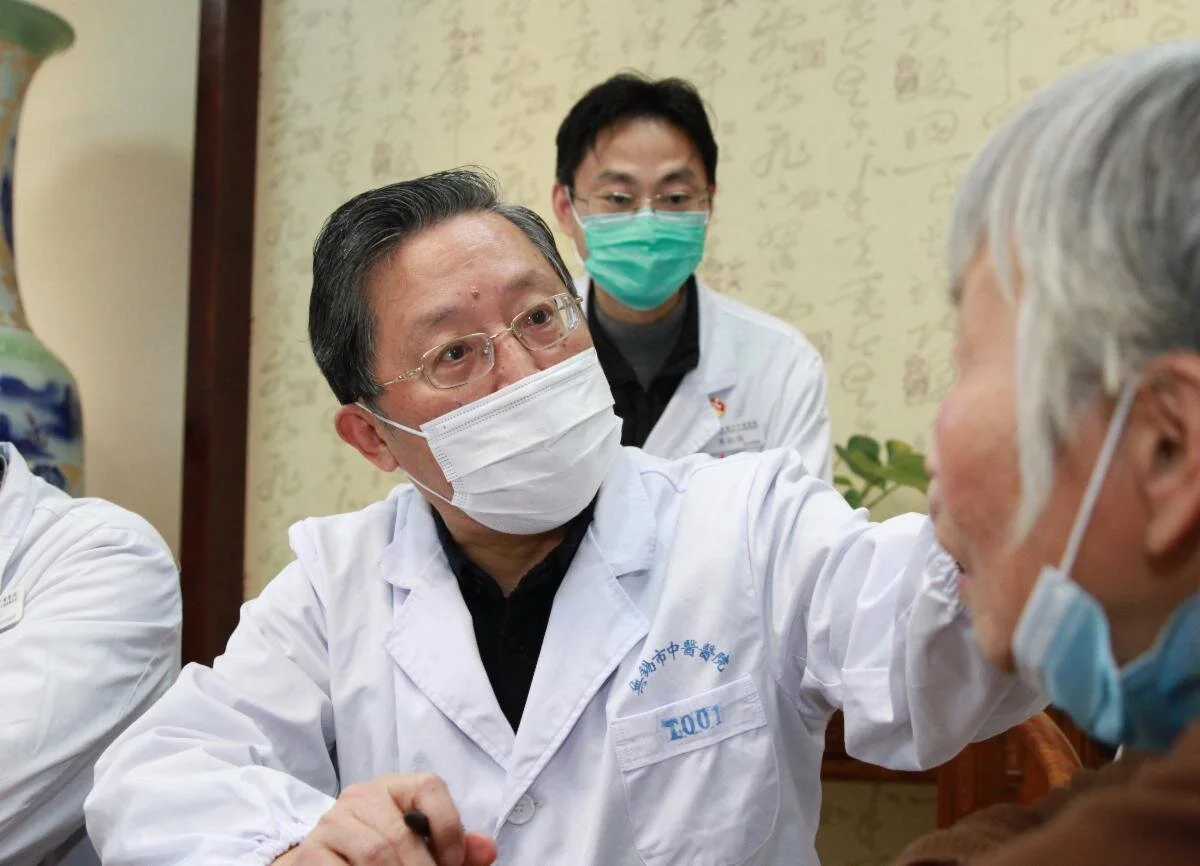 The Wisdom of Ancient Medicine: Jing Fang Classics for Modern Diseases - Wen Jing Tang &amp; Dang Gui Shao Yao San
