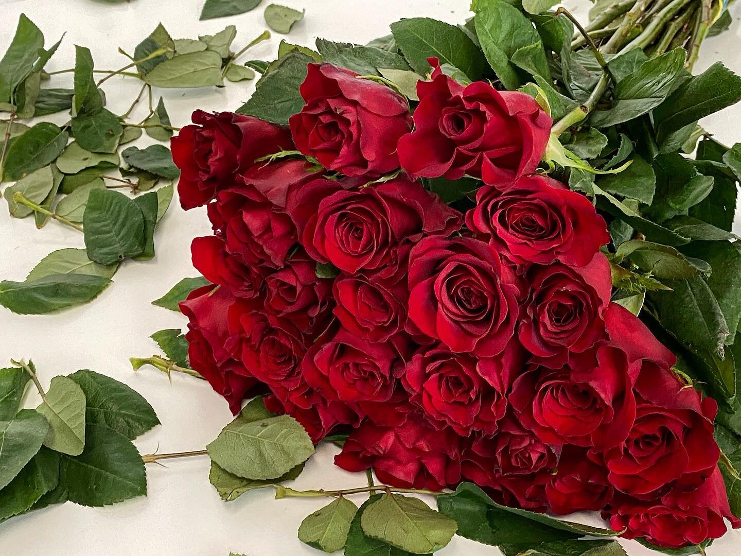 Just a reminder that we are currently selling fresh roses on our website! 

Are you ready for Valentine&rsquo;s Day? 

	&bull;	

	&bull;	

	&bull;