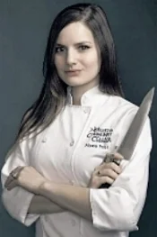 Chef Alyssa Headshot.jpg