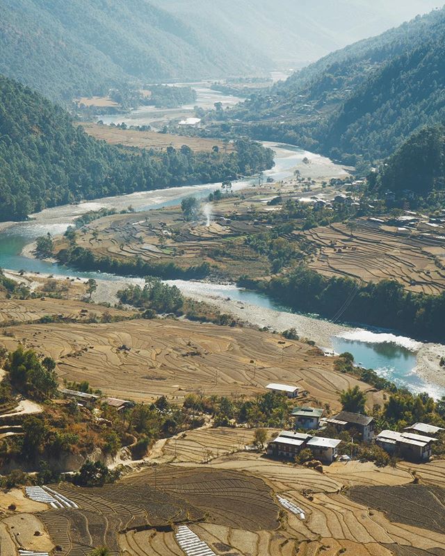 After a fantastic morning breakfast, we drove down the valley to hike up to Khamsum Yulley Namgyal Chorten. Today was Nuhi, or the actual new year day for Bhutan, thus many locals, including all the school children excitedly screamed &ldquo;Happy New