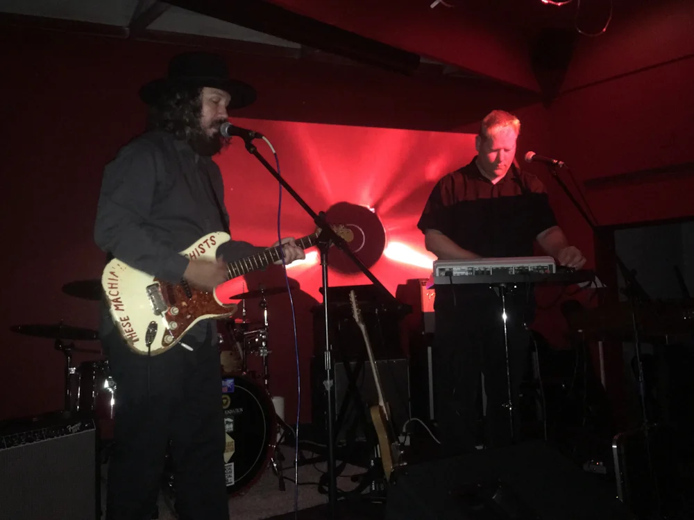 Performing a one-hour version of "Woody Guthrie Meets the Sun" with Eric Laine at Casita del Polaris in Ithaca, New York, August 29, 2016. Special thanks to "The Galactic Escort Service" for inviting us to perform!