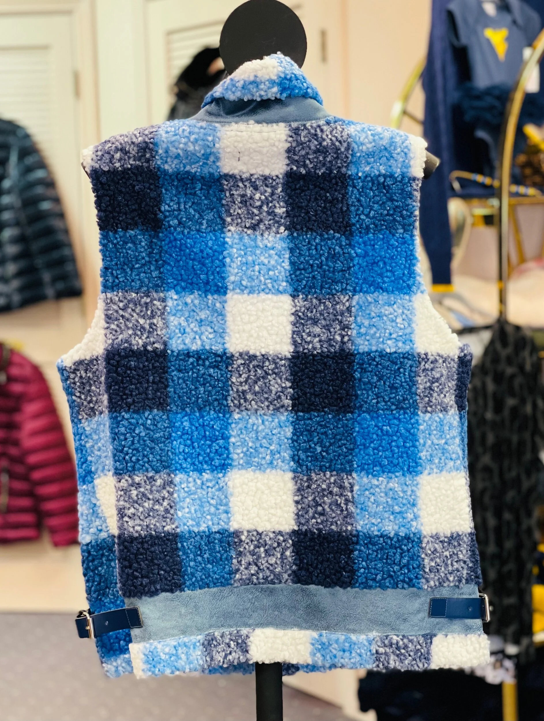 E65AE50C-74C4-4E66-9002-404927A3B50C