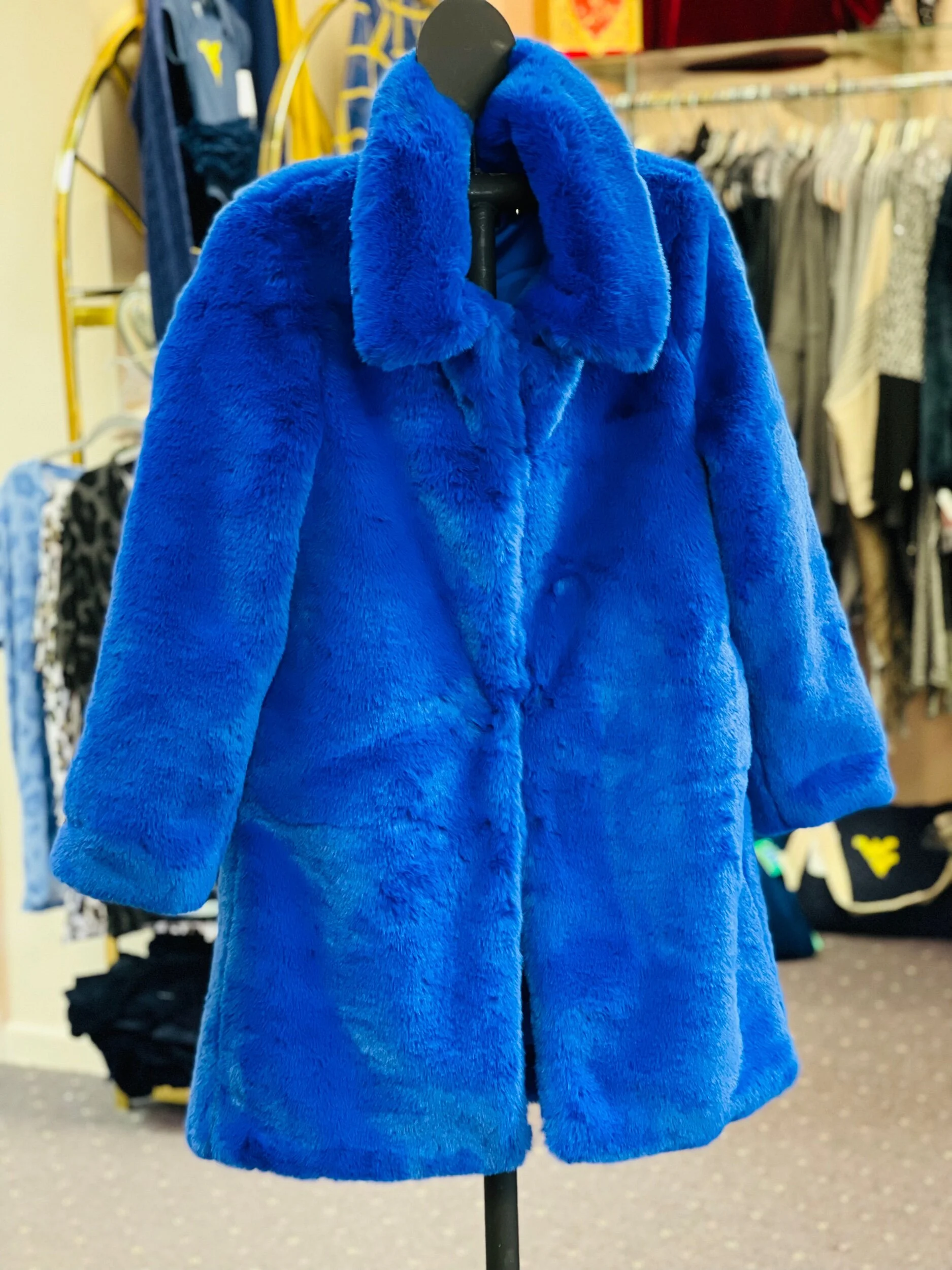 F65B7387-F7A3-46A3-8DB8-886A426C7112