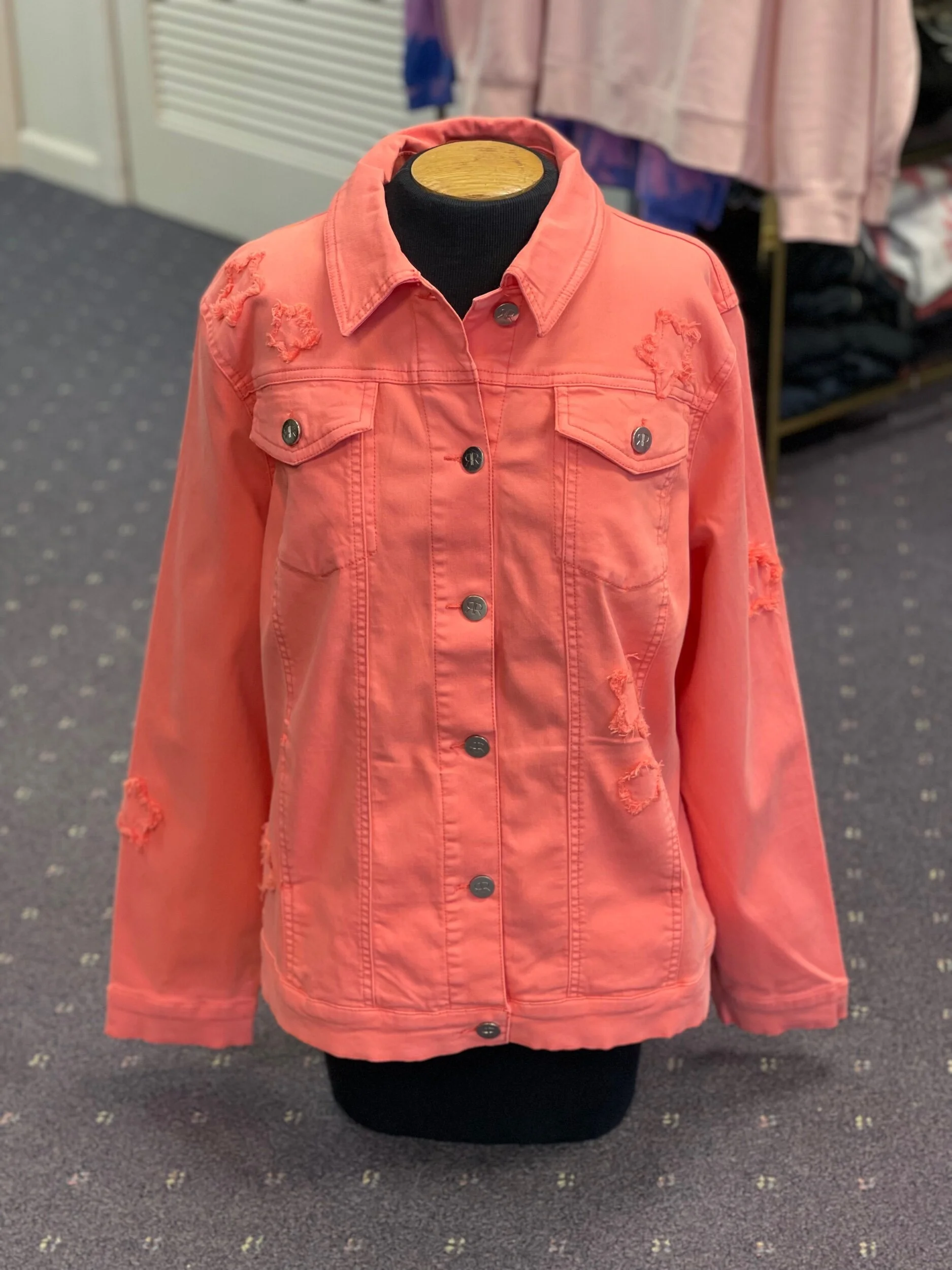 7B033F46-DF66-41E2-8CCA-EBB9EBECC4A0