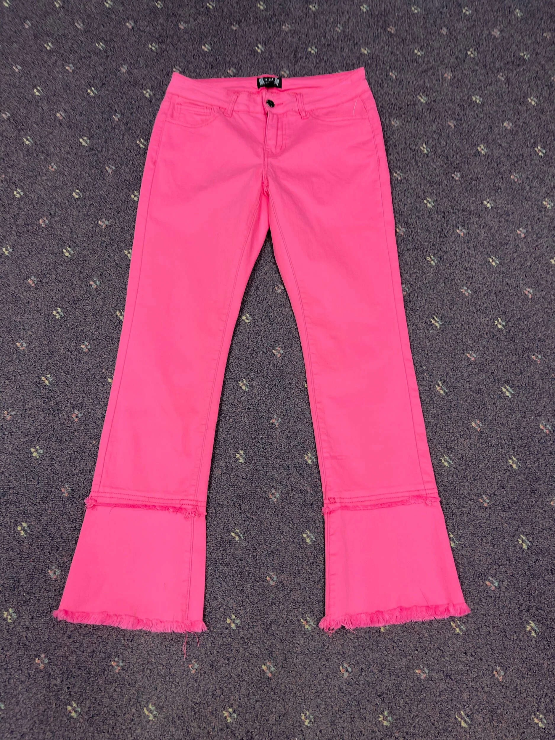 9BA6B03F-58B6-4D3C-B770-FF9271EF0686