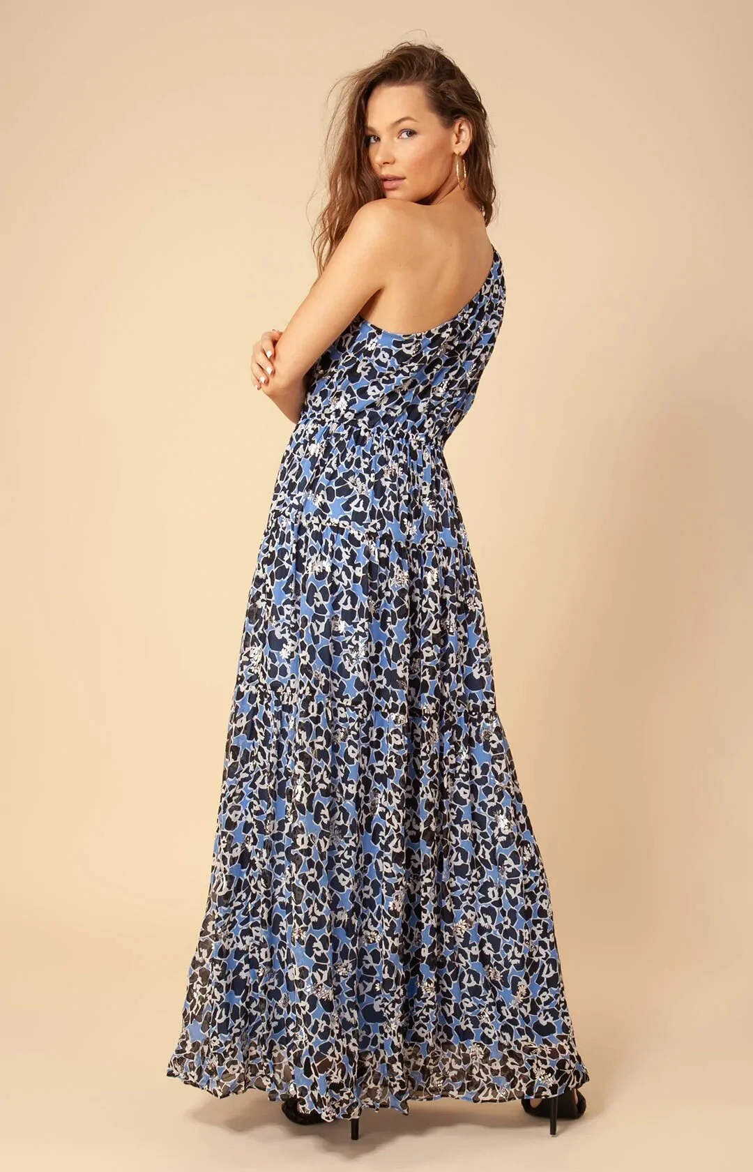 B32FB8C6-0A33-4540-87E7-1FAB674D1FD4