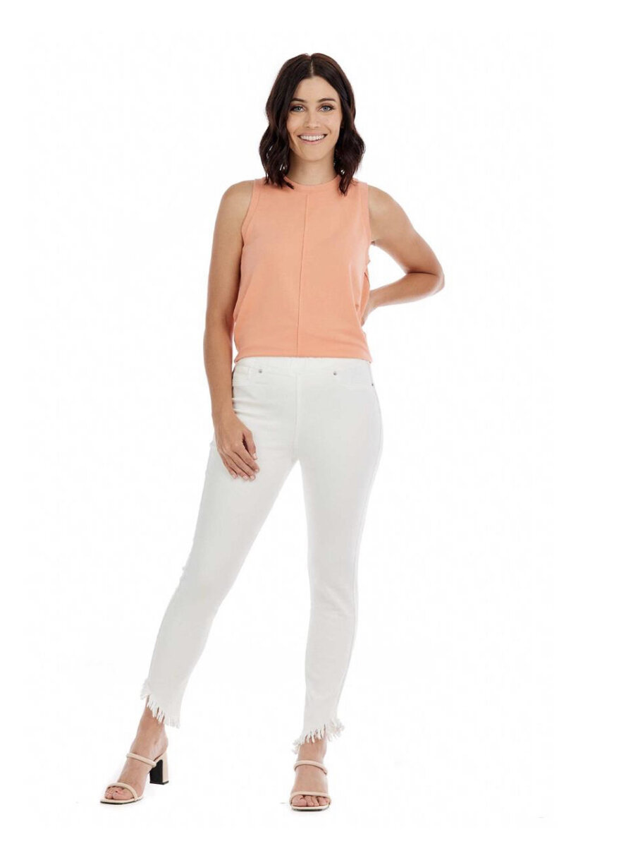 0ADF44A5-5F29-40BA-811D-007E0DEBDBA3