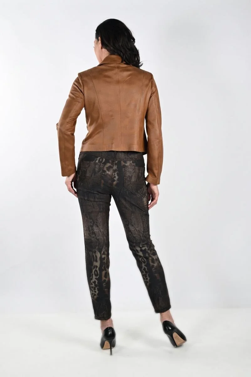 BA9B9FD4-97B5-41E7-B80F-E1D856006B82