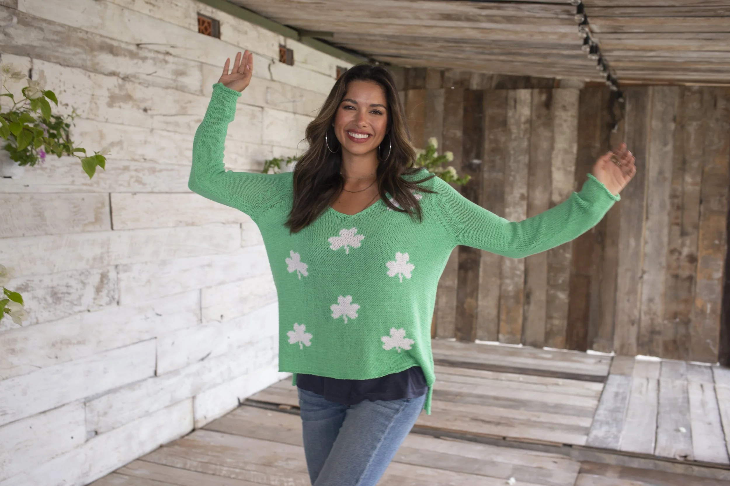 S24 MINI SHAMROCK V CT VERDIGRIS BREAKER WHITE 8730.JPG