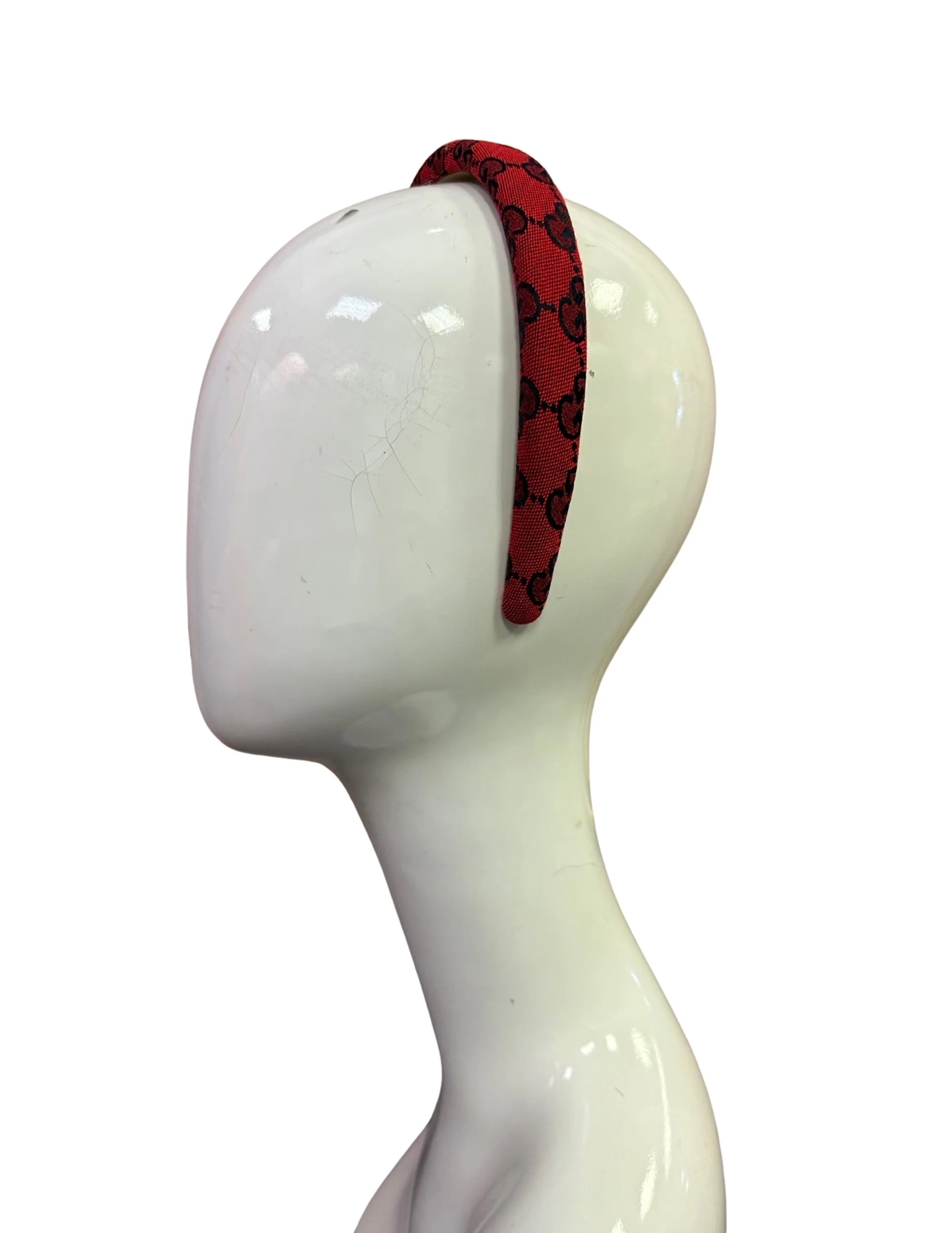 F6547F81-6BAB-4ACB-99EC-8596F4867491