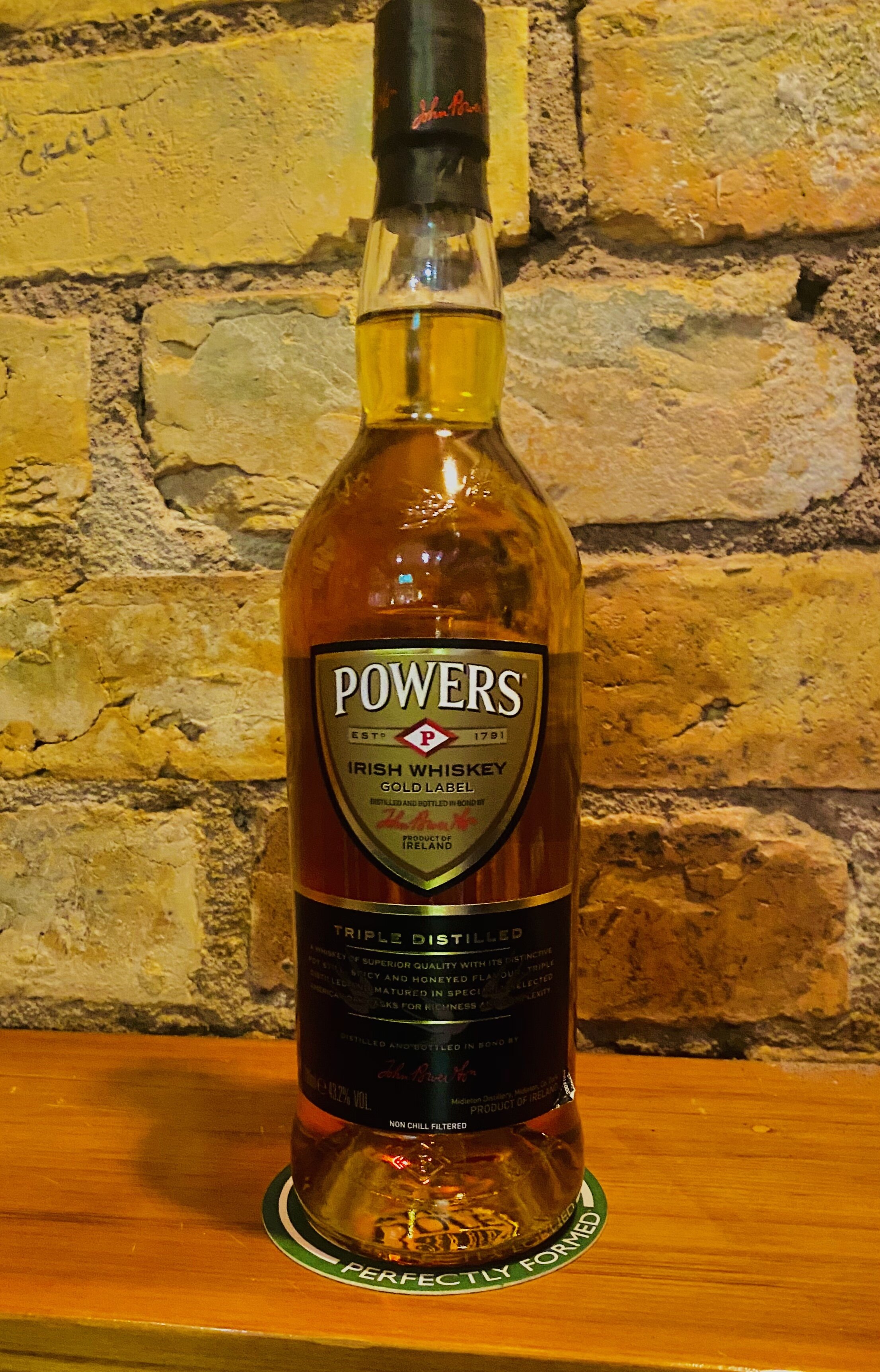 Powers gold Whiskey.jpg