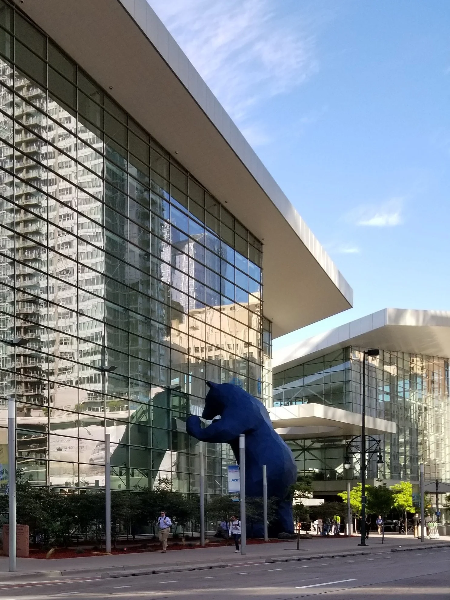 "I See What You Mean" aka Big Blue Bear at the Denver Convention Center. See more about local artist Lawrence Argent and his sculpture at https://www.denver.org/things-to-do/denver-arts-culture/denver-blue-bear-artist/ .