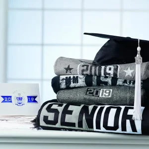 2019 Senior Group image.jpg