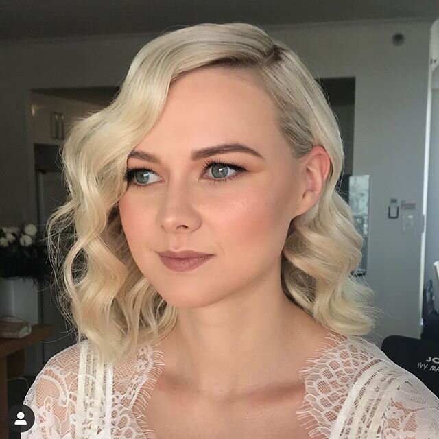 Happy Anniversary to this stunner ✨
Still one of our favourite requested bridal looks : waves &amp; luminous skin ✨
.
.
@belindamaarit 
Hair &amp; Makeup: Jess &amp; Katina