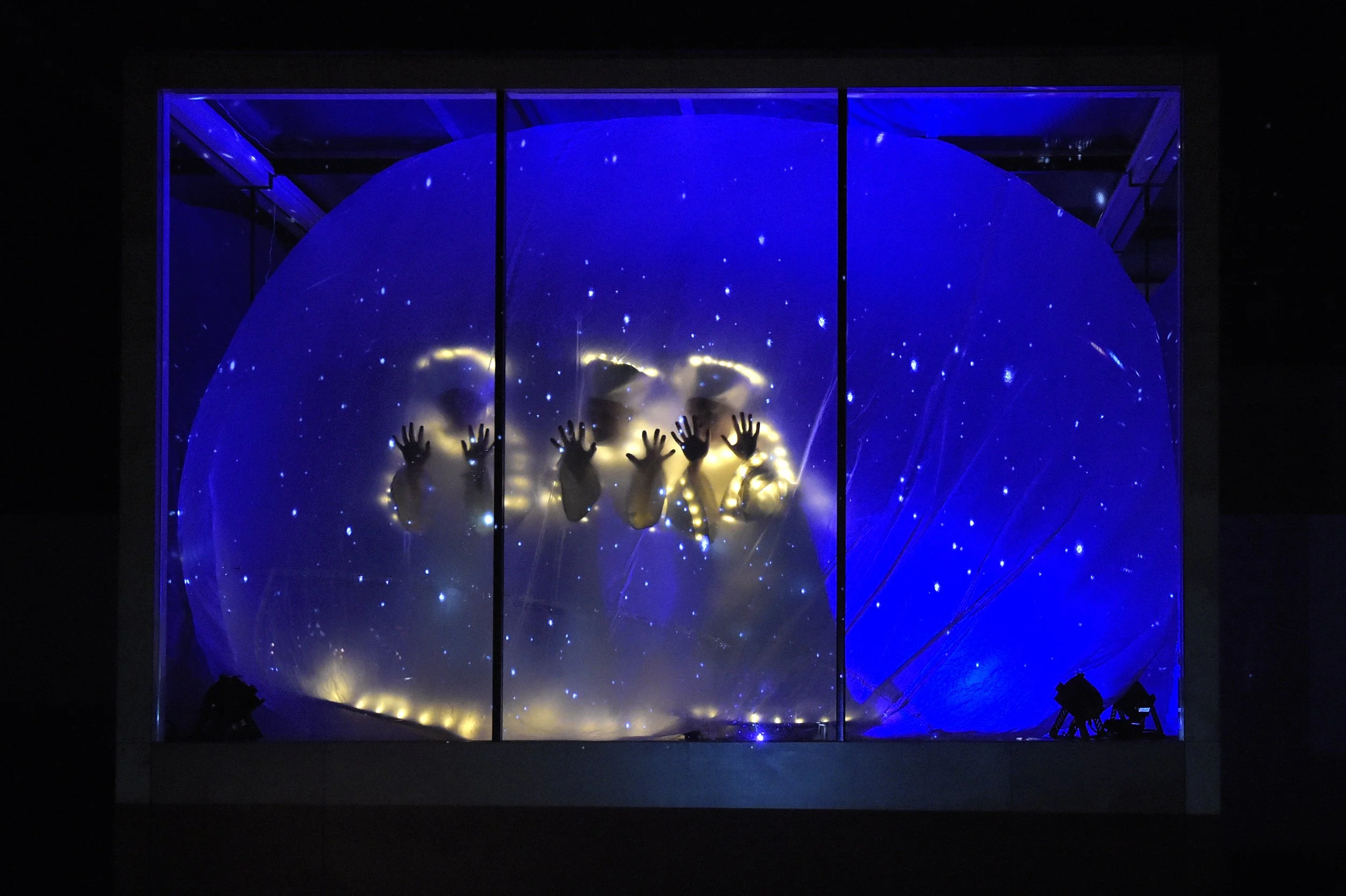 Angels in Blob Credit Carla Gottgens (1).jpg