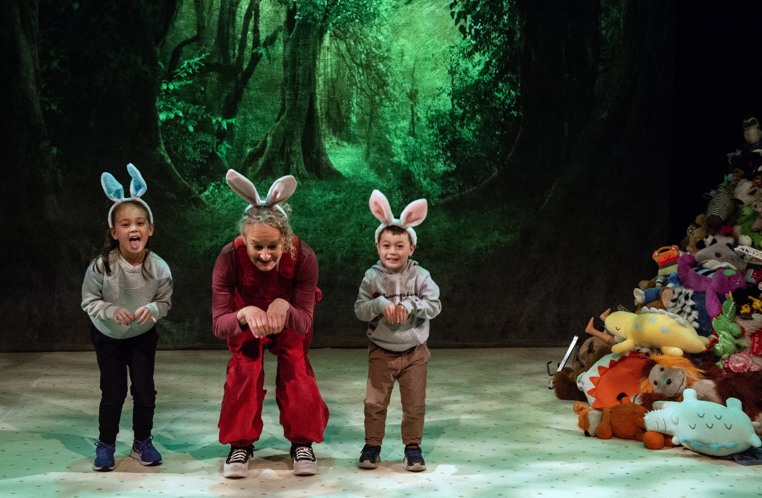 TaxiVelveteenRabbit270924Dunn 8.jpg