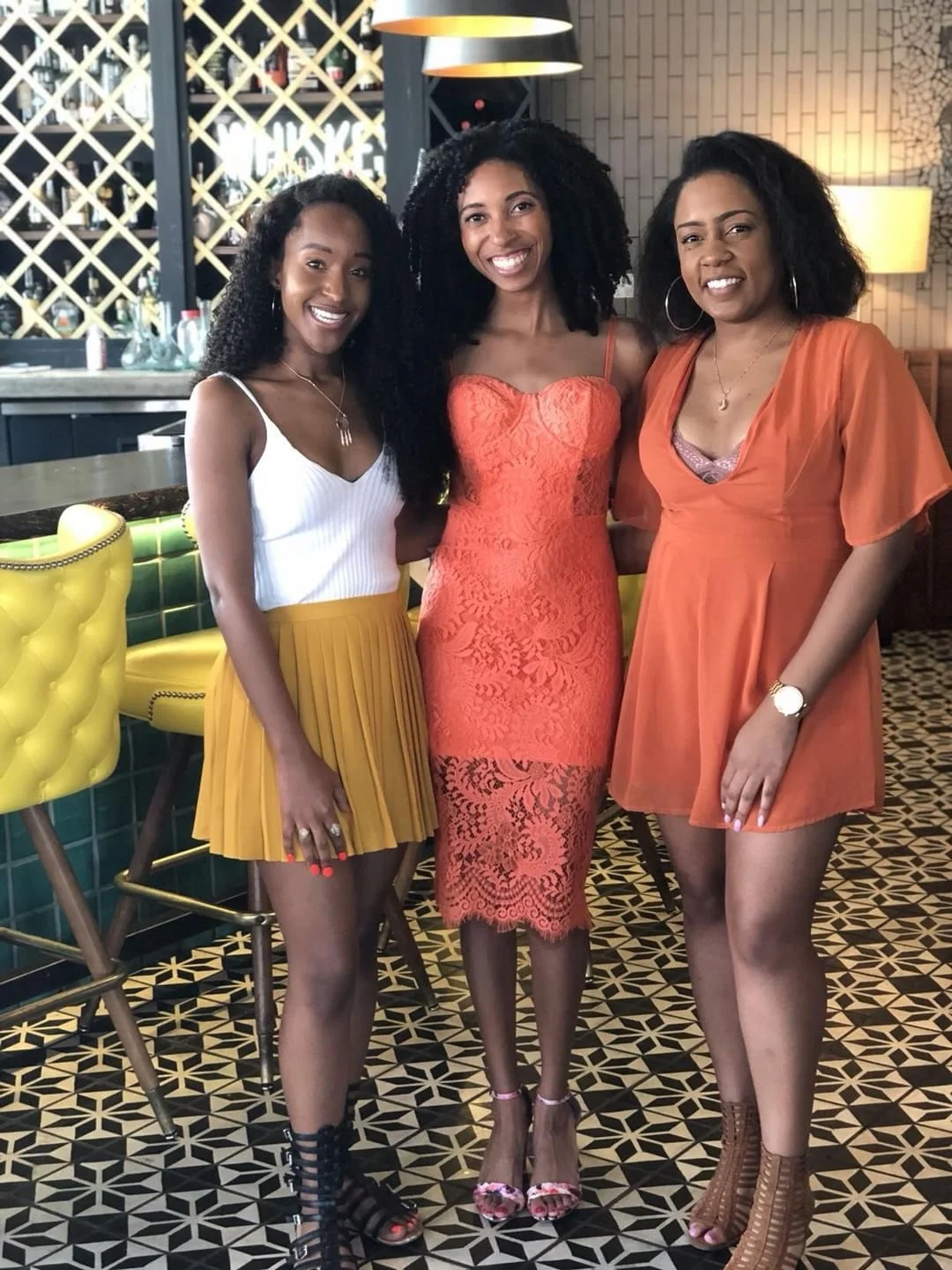  Shelby &amp; Erica (allthingsmelanin_) 