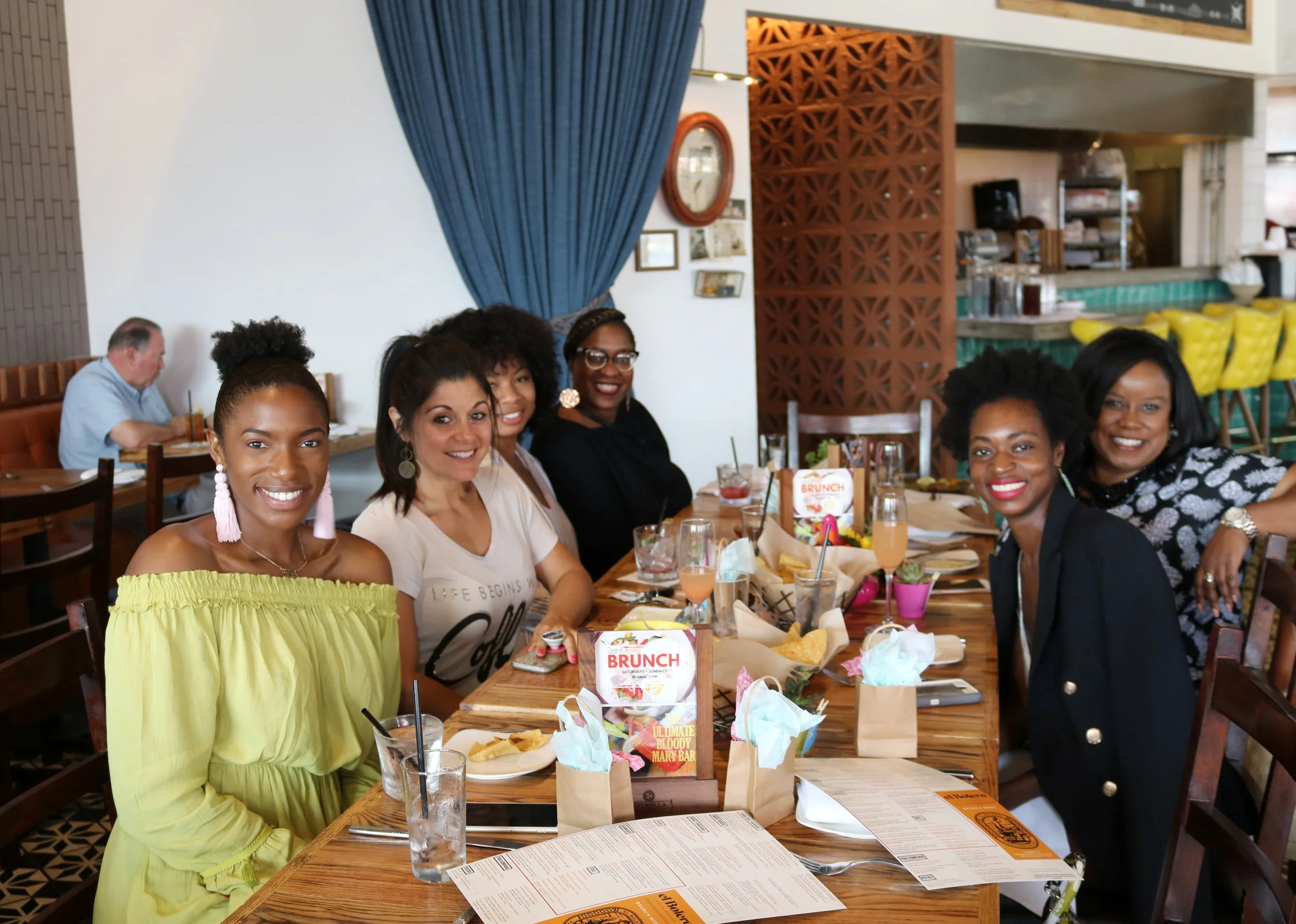  Pictured: Taylor (@whattaylorlikes), Jennifer (jenns.journey_), Mila (milakcollection), Penny (loudpen), Michelle (ourwordshavepower) 