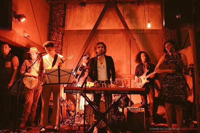 Gig @harvardandstone. How many people can we fit on a tiny stage? 📷: @connerleephotography #hollywood #sunsetboulevard #healinghands