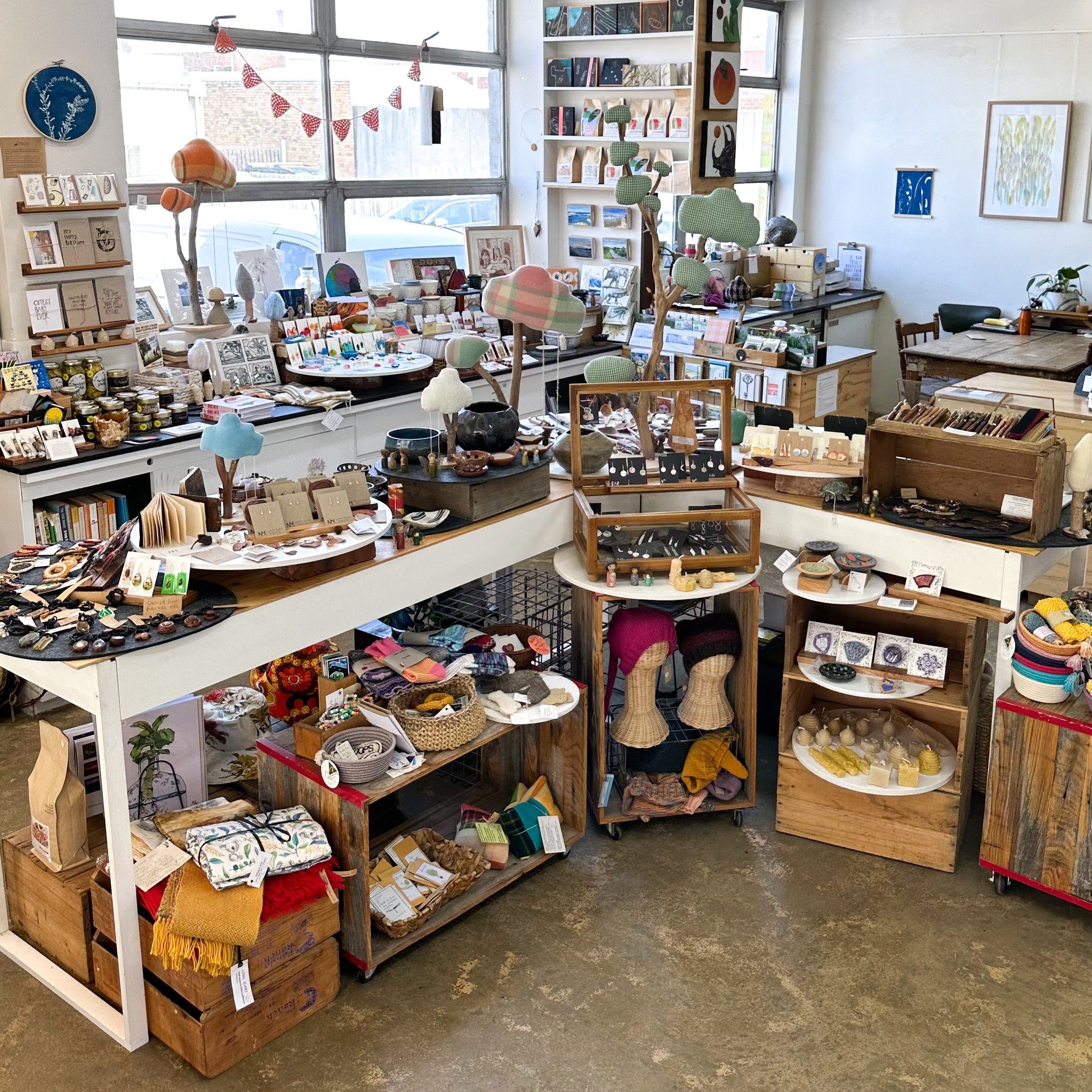 With thanks to our lovely shop guardian Julia, we are open this afternoon from 1-5pm 🥰

PS Have you seen our newly rearranged shop displays? You&rsquo;re sure to find new treasures ❤️

#foundrybairnsdale #visiteastgippland #artistcollective #madebyl