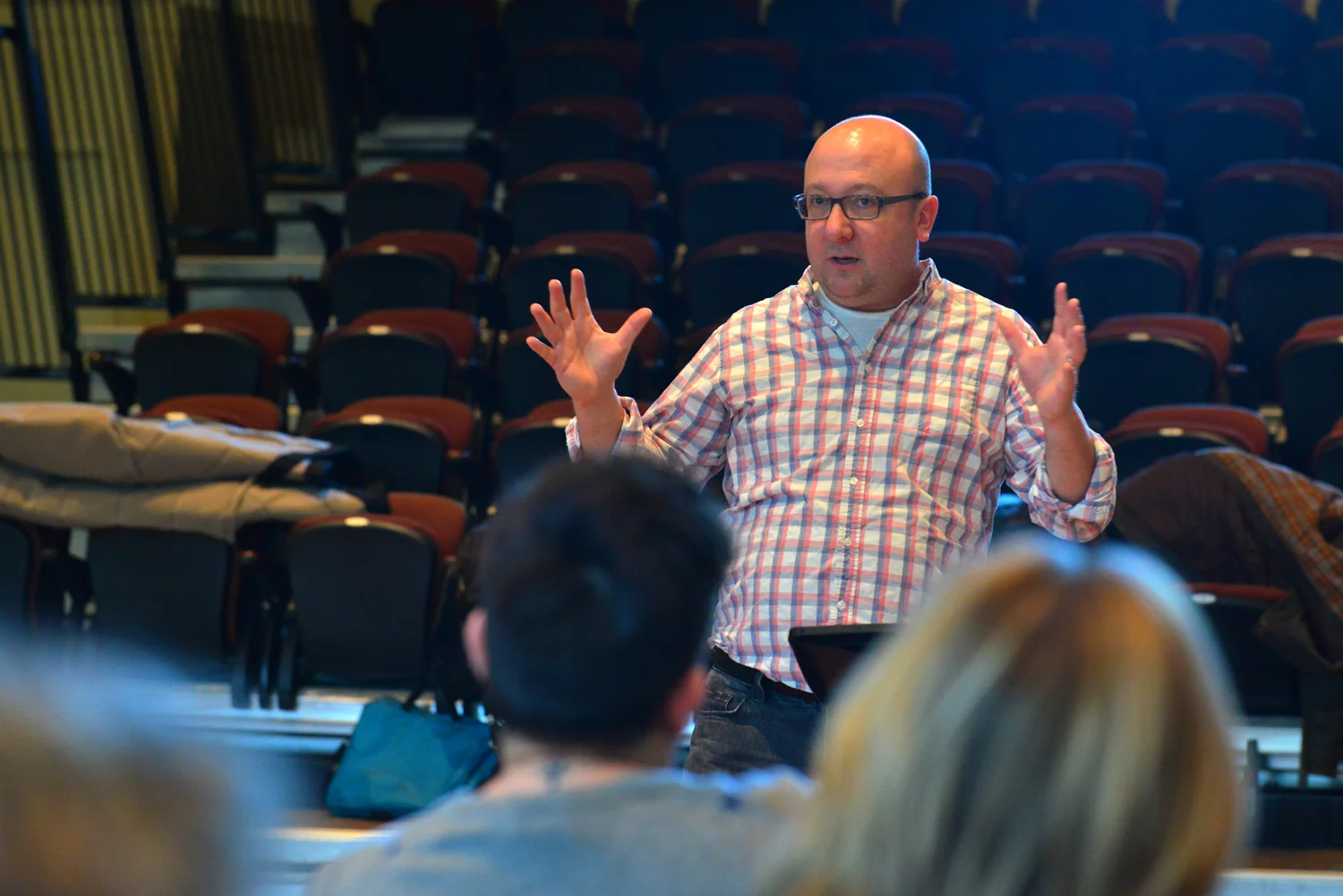 Artistic Director, Timothy Shantz welcomes Spiritus to the workshop.