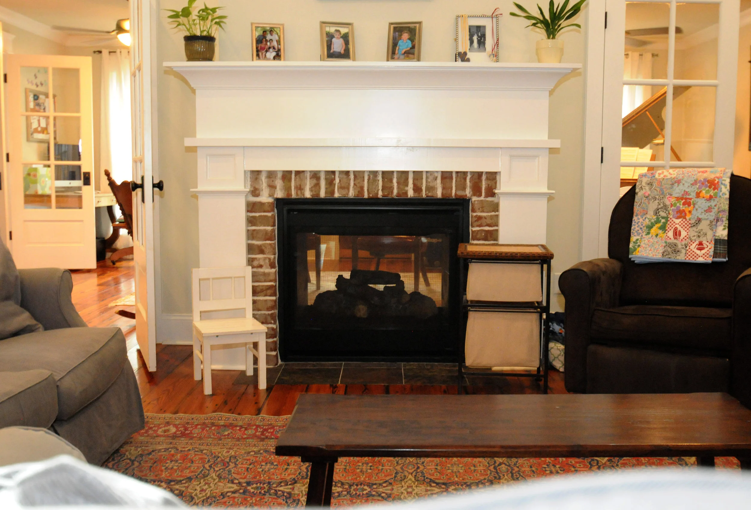 mantel1.jpg