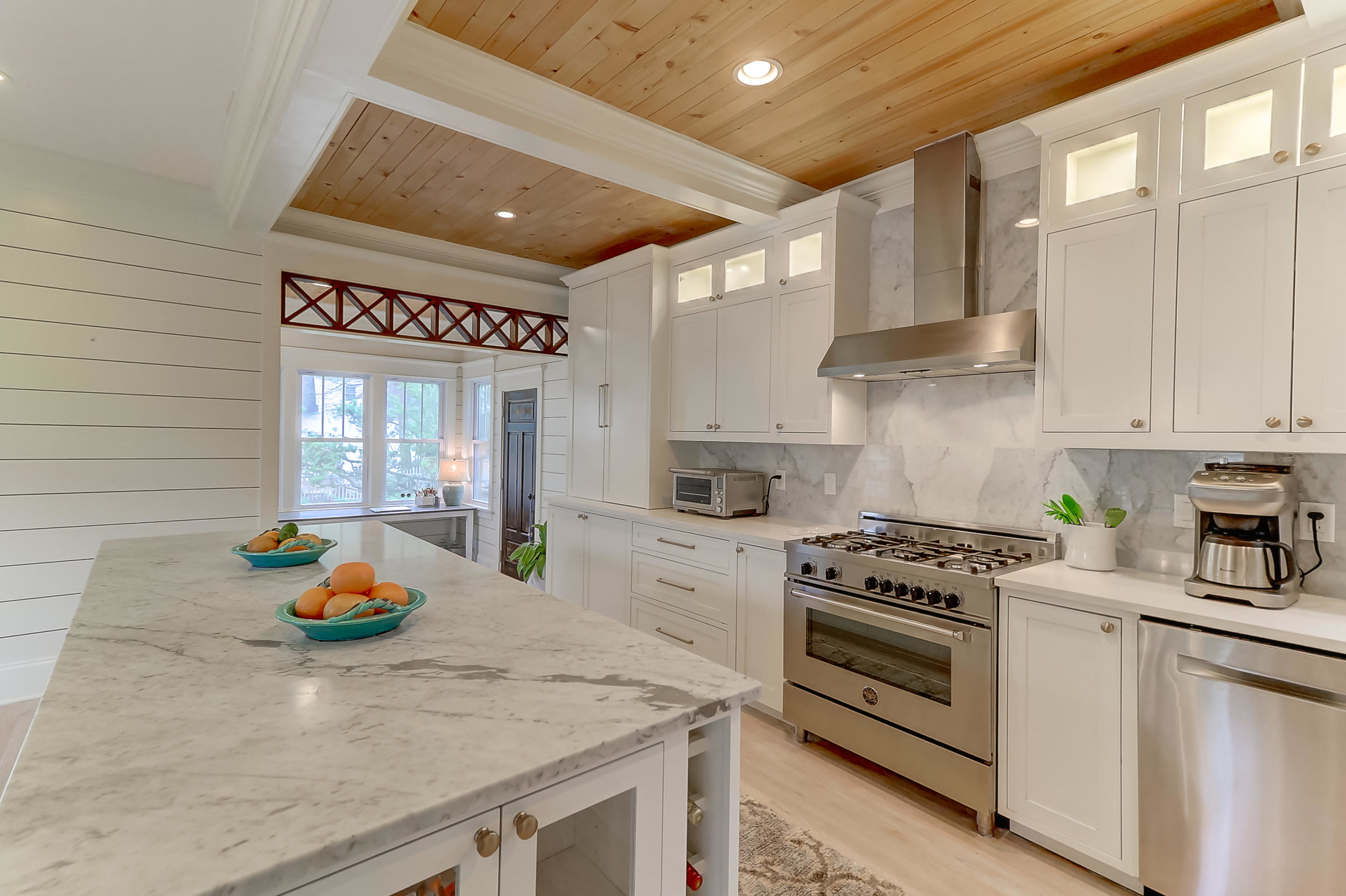 kitchen2.jpg