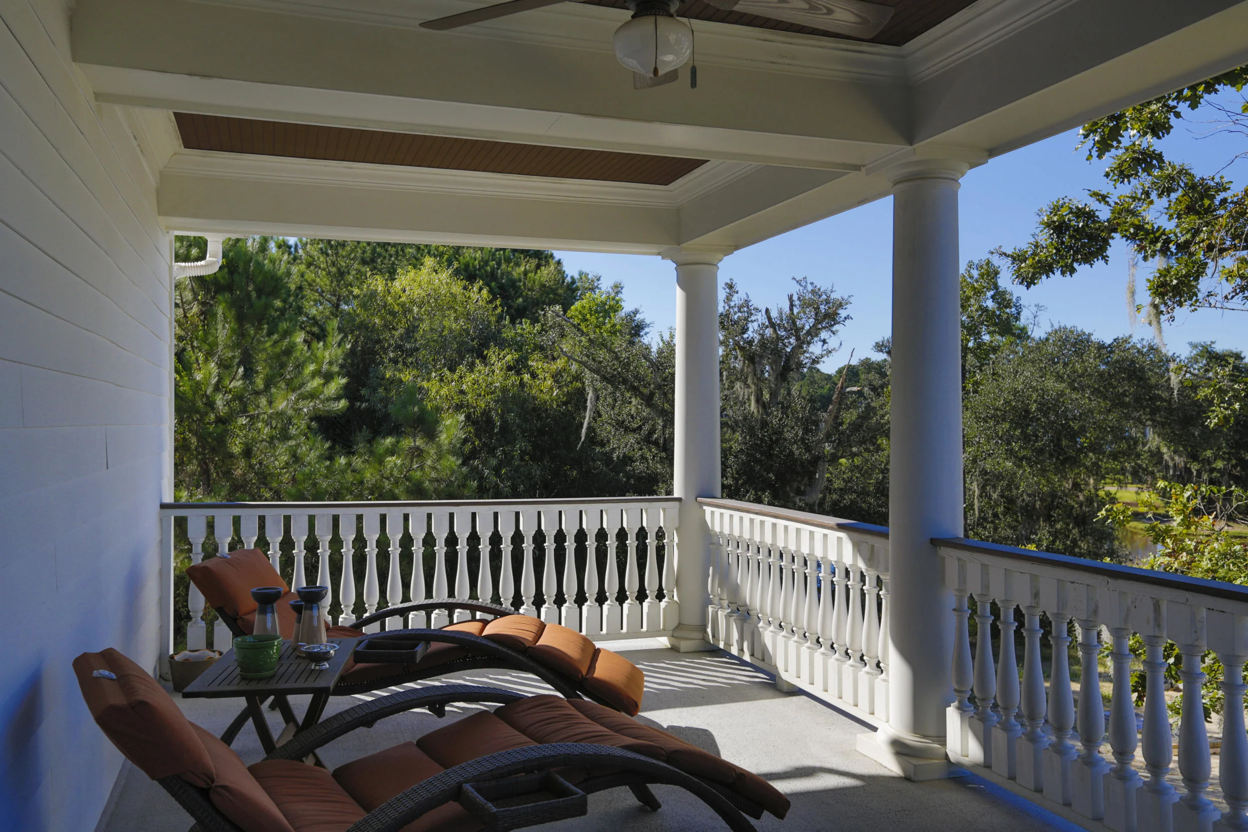porch1.jpg