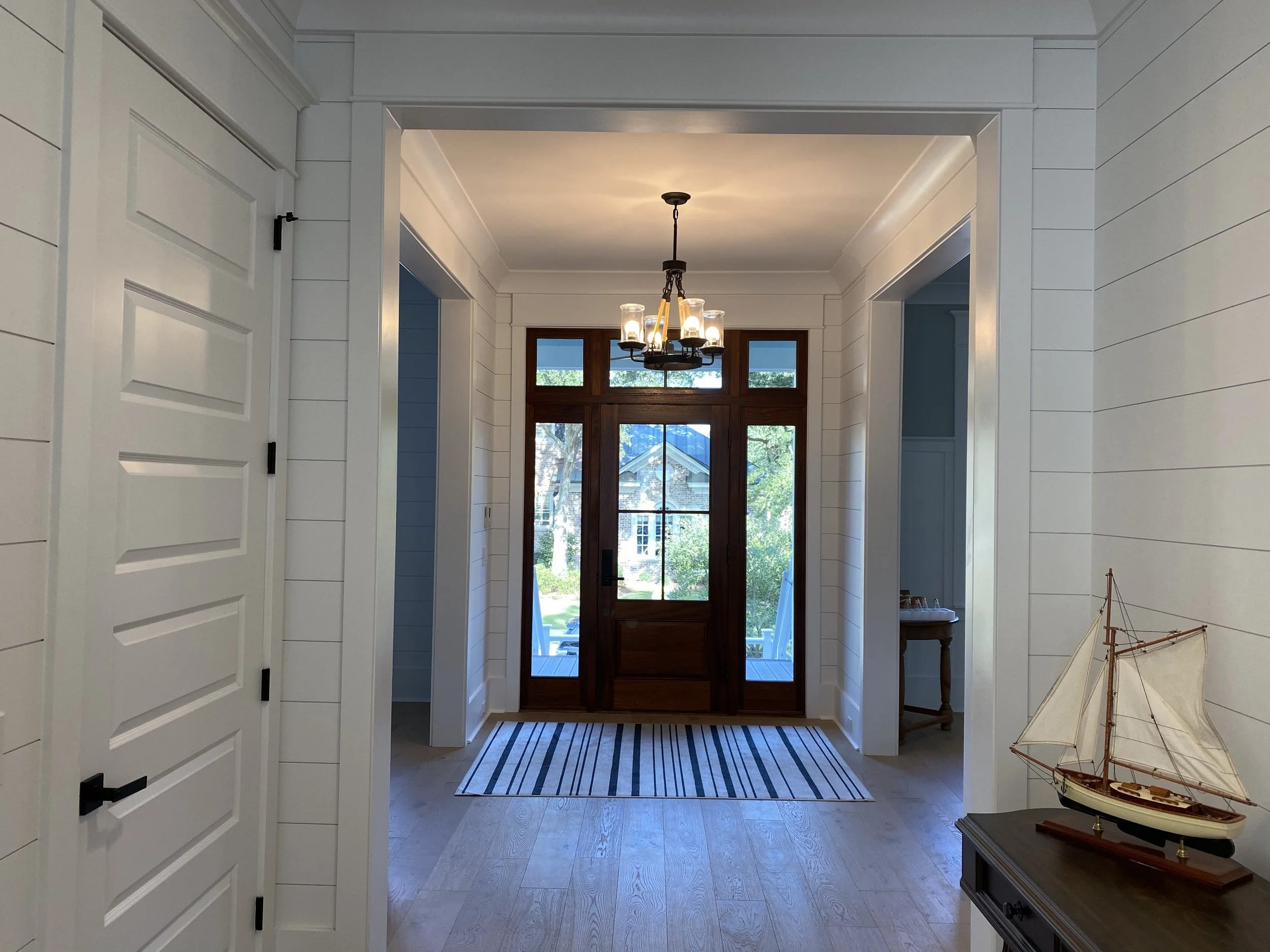 foyer.jpg