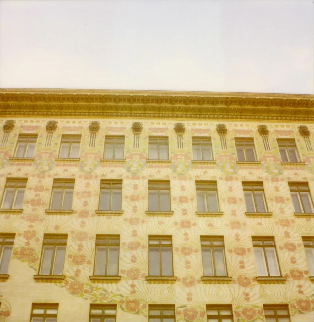 16_Travel_Polaroid_AzureeWiitala.jpg