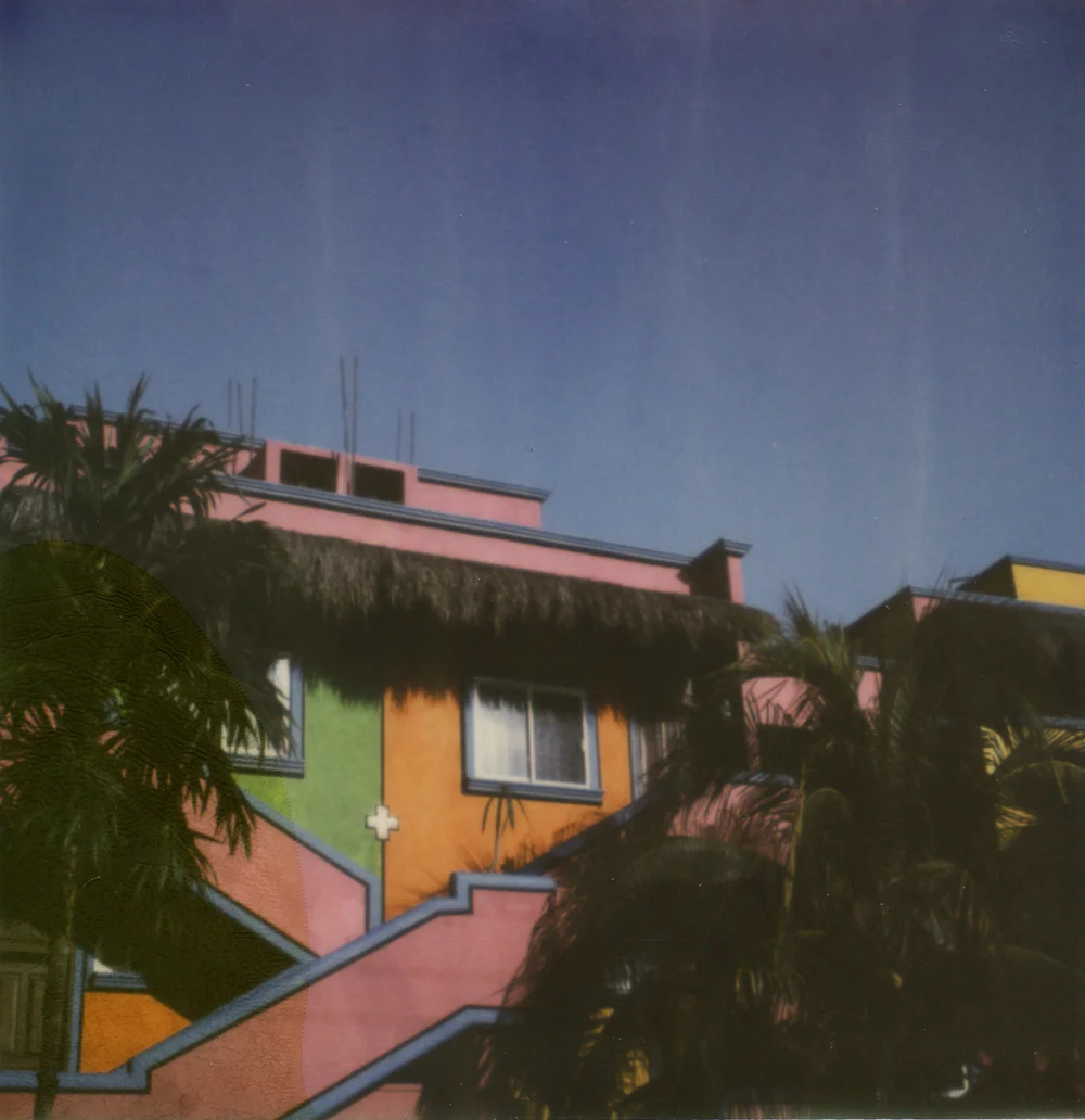 35_Travel_Polaroid_AzureeWiitala.jpg
