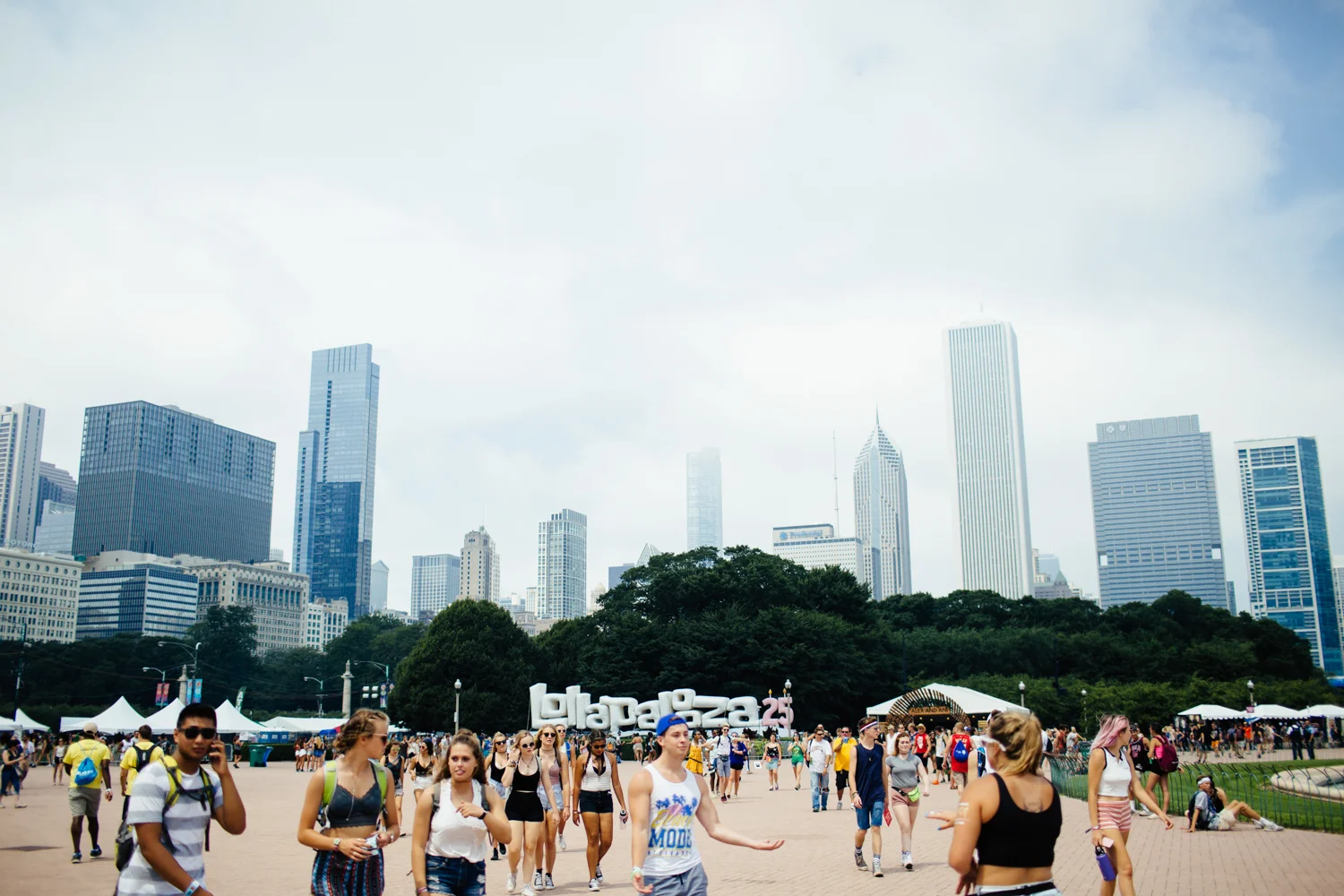 LOLLAPALOOZA 16 FOR BET