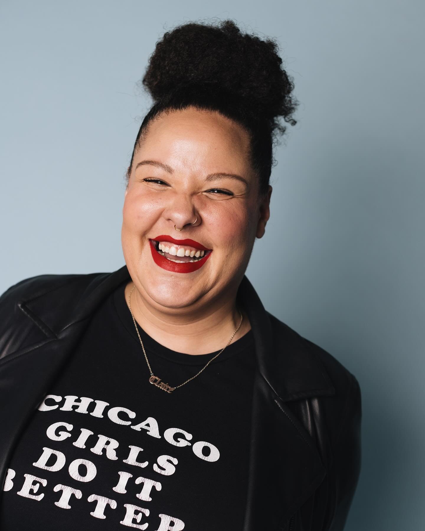 So many cute portraits for international women&rsquo;s day with @sohohouse last month! Thank you for having me out @alexwagner_ &amp; @kamase11 ! I loved being able to take quick 5 min portraits of so many badass babes!