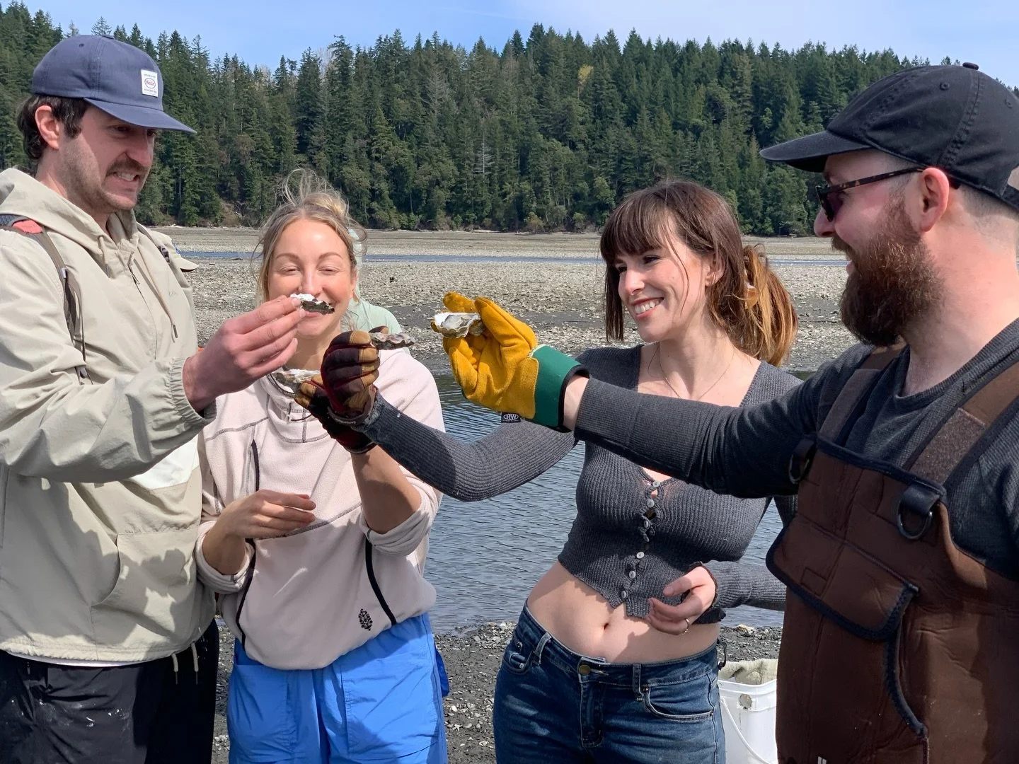 Happy Oyster! 
Outstanding weekend on Hood Canal with new foragers and seekers of nature connection. A true tide to table experience. And some happy clams. 

#humannaturehunting #oysters #foraging