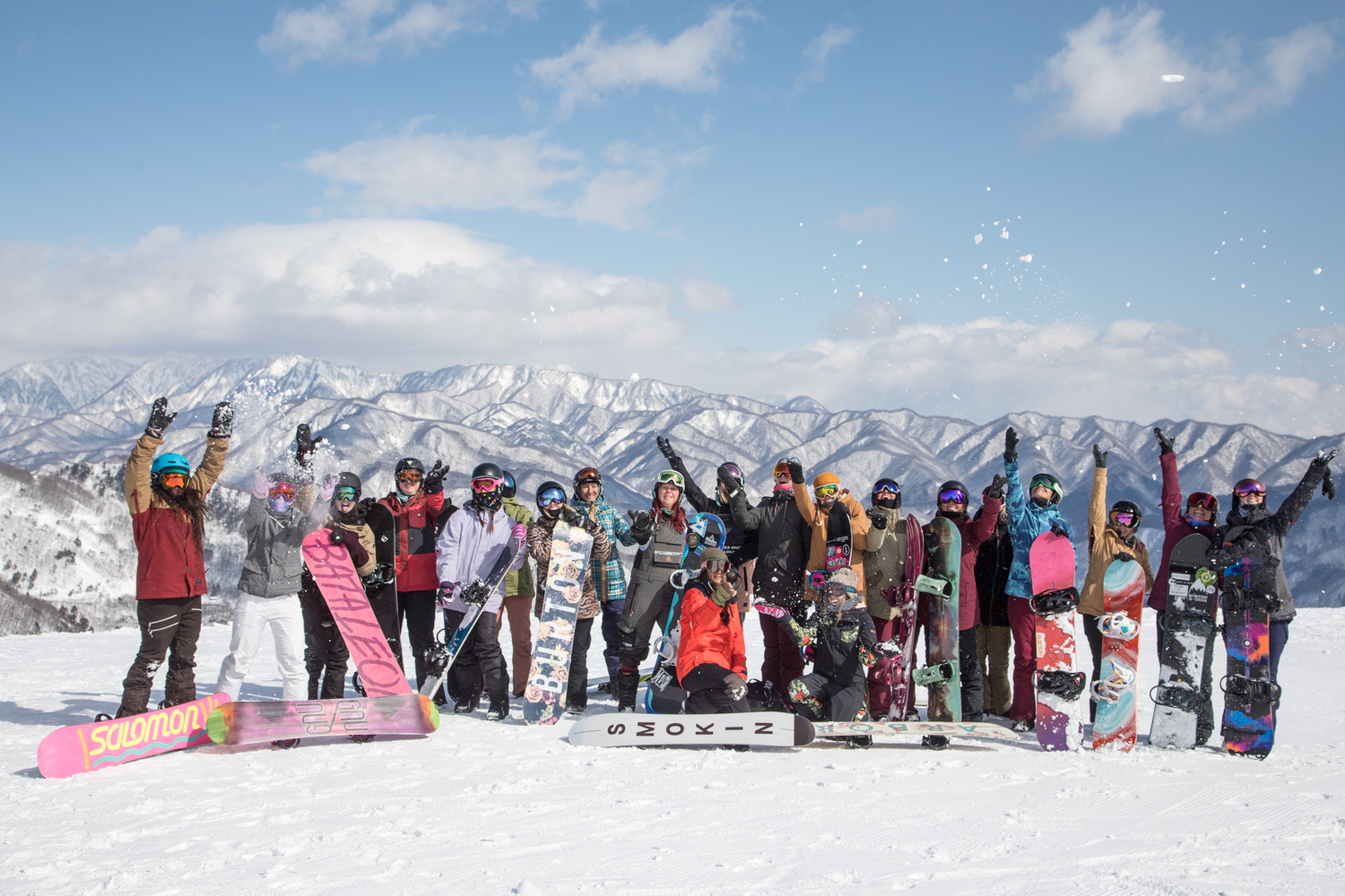 fyvecamp_hakuba_week1_groupphoto_Dk-2939.jpg