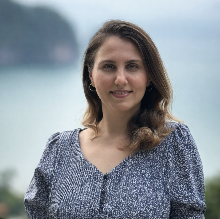 Meet AMBER postdoc Mina Hajizadeh 