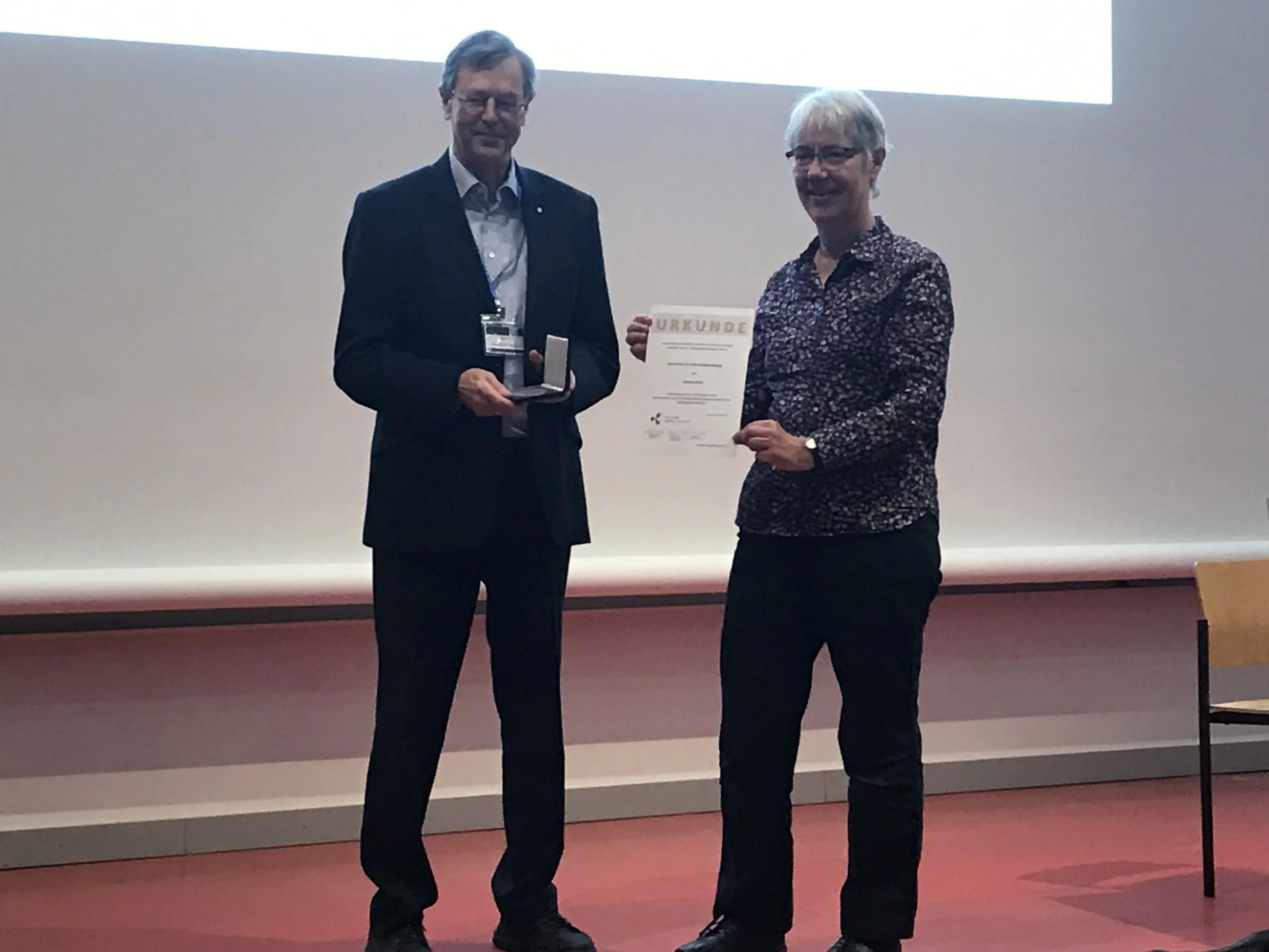 Peter Schurtenberger has been awarded the Graham Prize in Berlin at the 51st General Assembly of the German Colloid Society&nbsp;