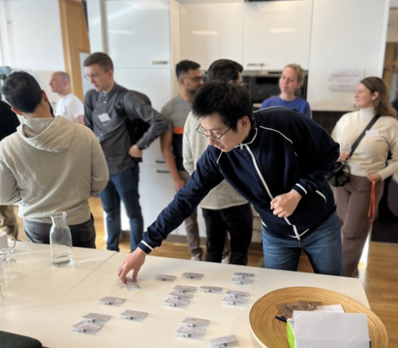 Symposium on Hard Matter builds community, networks and new ideas 