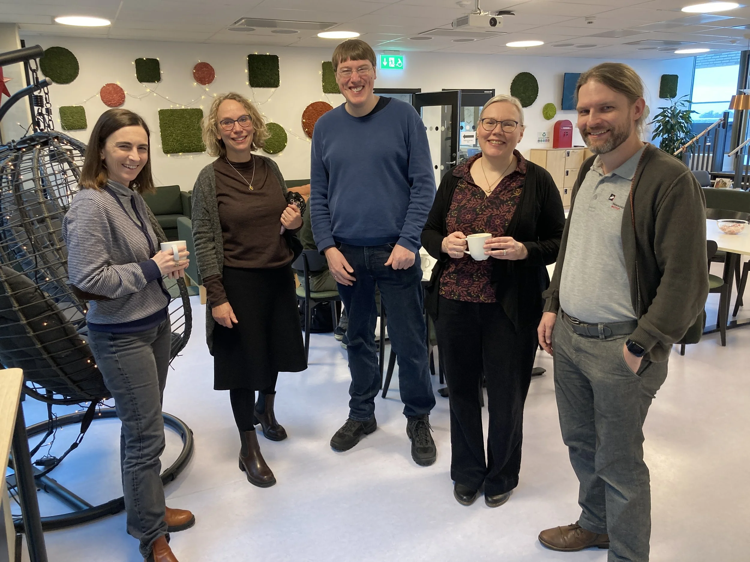 SMILE kick-off:setting the course ahead to create more knowledge on self-assembly