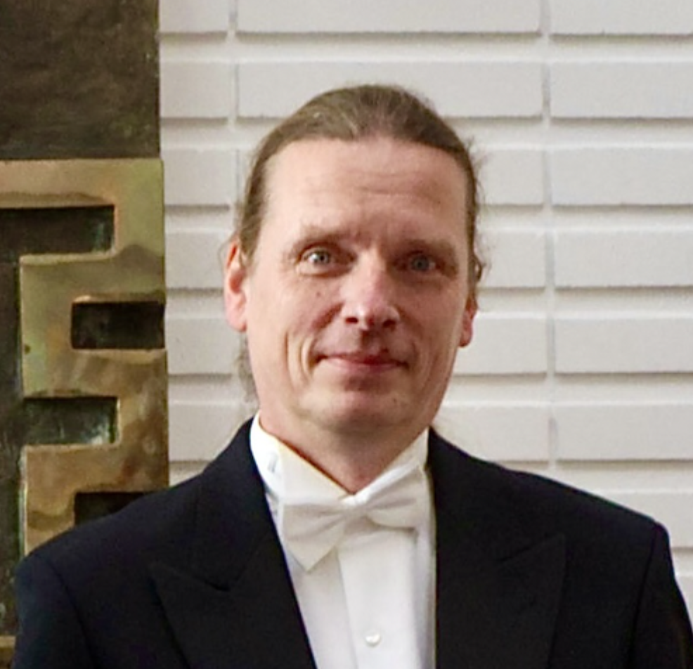 A man, Petri Kursula. Photo.