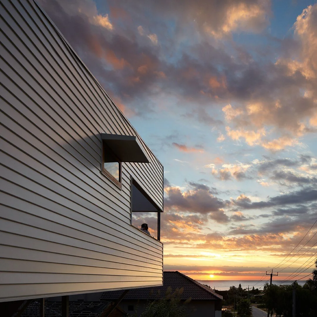 Sunset at Beach Road.⠀⠀⠀⠀⠀⠀⠀⠀⠀
Photo: @robfrith⠀⠀⠀⠀⠀⠀⠀⠀⠀
.⠀⠀⠀⠀⠀⠀⠀⠀⠀
.⠀⠀⠀⠀⠀⠀⠀⠀⠀
.⠀⠀⠀⠀⠀⠀⠀⠀⠀
. ⠀⠀⠀⠀⠀⠀⠀⠀⠀
#pertharchitecture #davidbarrarchitects #contemporaryhomes #architecture #fremantlearchitecture #residentialarchitecture #craftarchitecture #useanarchitect #sunsets #beach