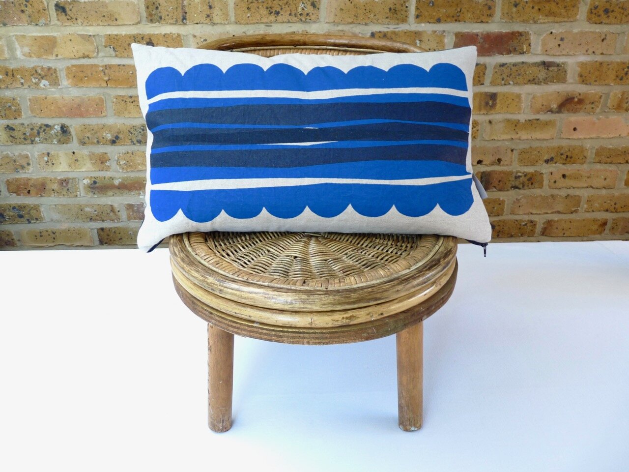 navy blue rectangle cushion