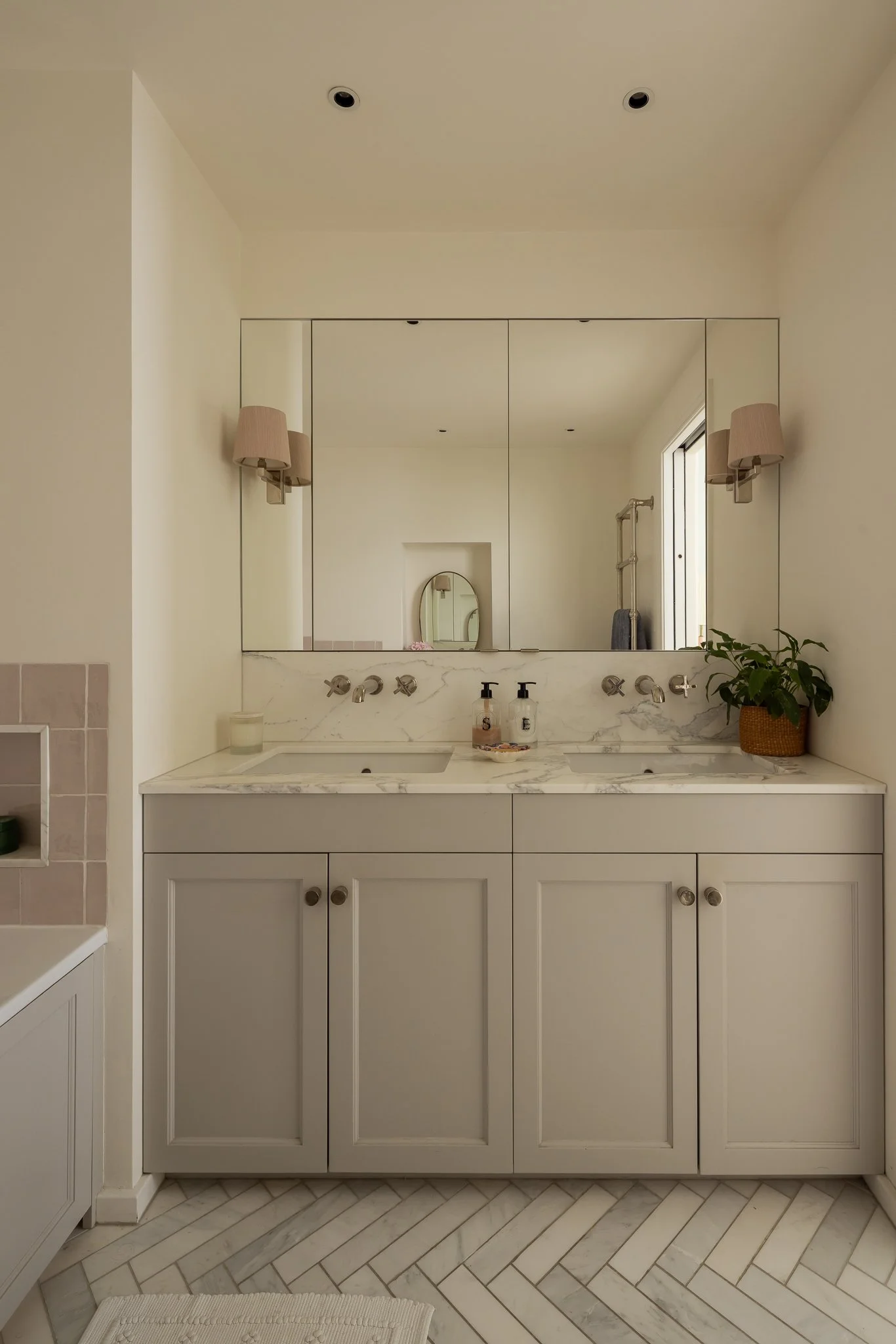 Master bath 2.jpg