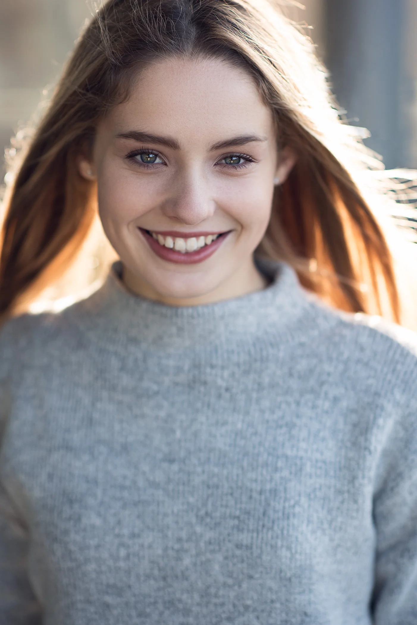 Siofra-smiling-sun-strand.jpg