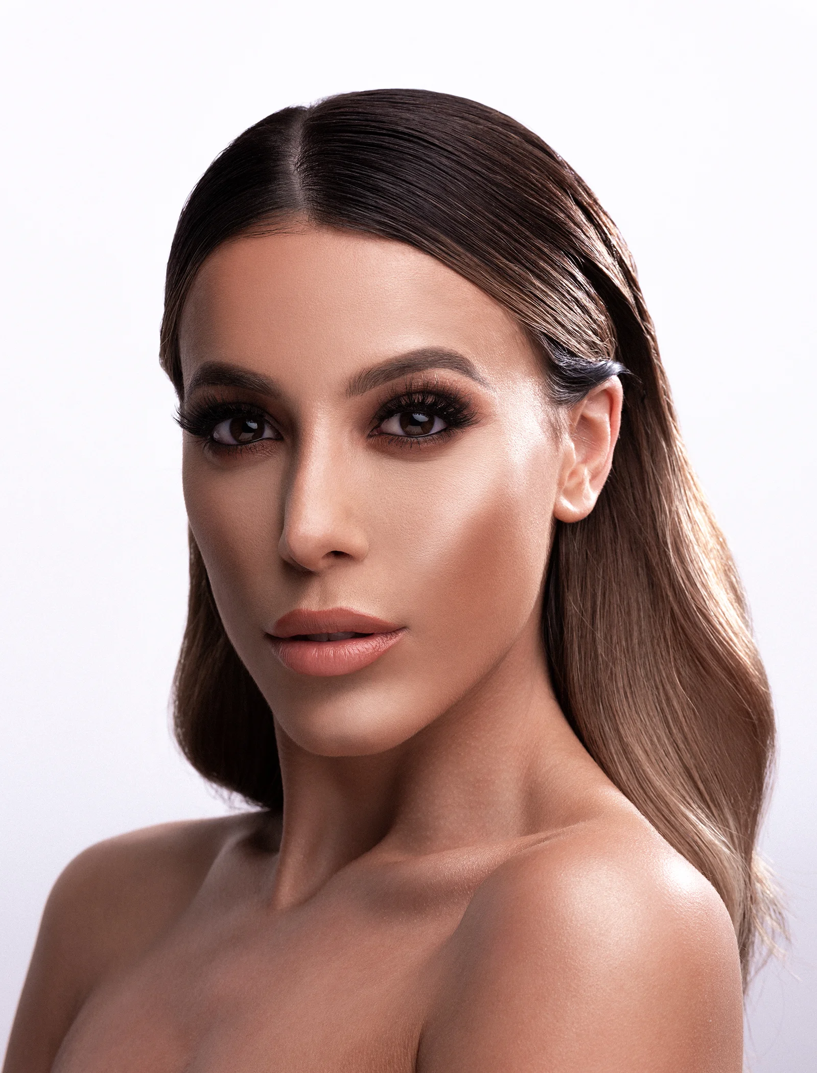 11-Last-look-white-backdrop-Maddison-Makeup-Wednesday0435.jpg